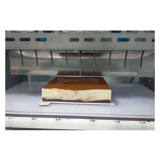 Промышленная машина для резки листового торта